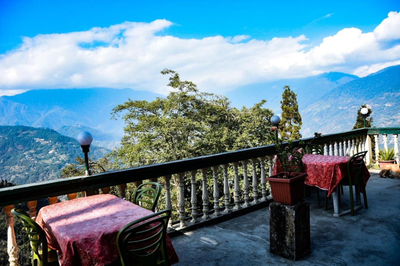Hotel Kabur Pelling Exteriör bild