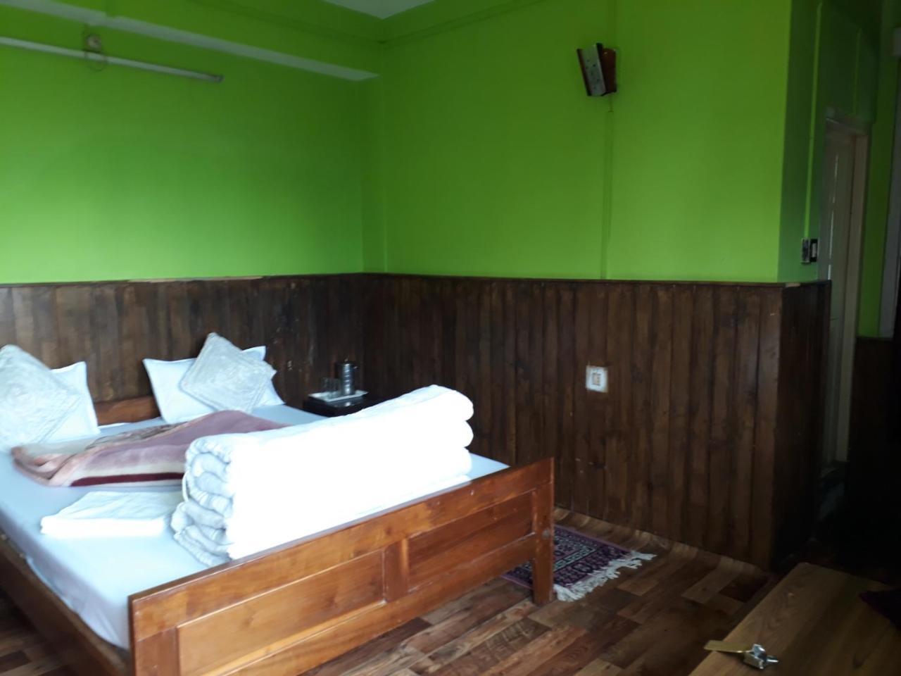 Hotel Kabur Pelling Exteriör bild